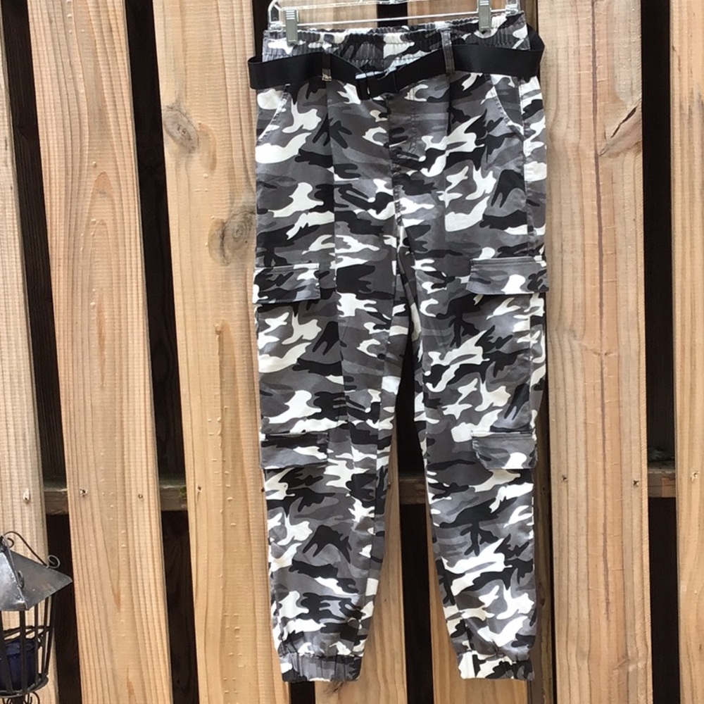 NEW VIP Camo Pull On Utility Pants w/ Belt